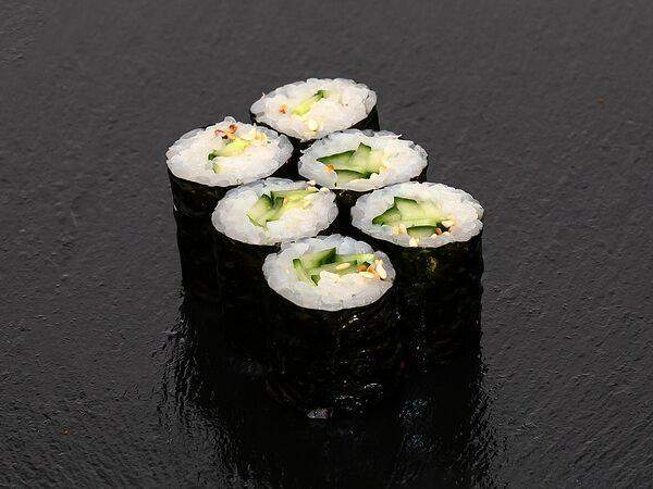 SushiTokyo - Маки с огурцом