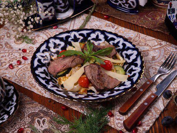 Чайхона lounge - Салат с ростбифом