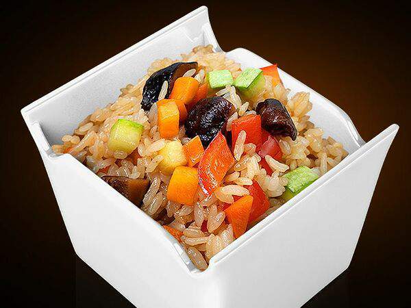 СУШИБОКС - Тяхан Ясай овощной с кунжутным соусом