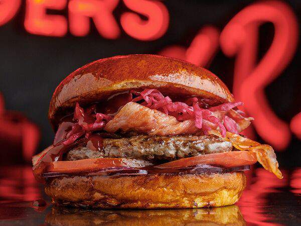 Moo Moo Burgers & Grill - Барбекю-бургер