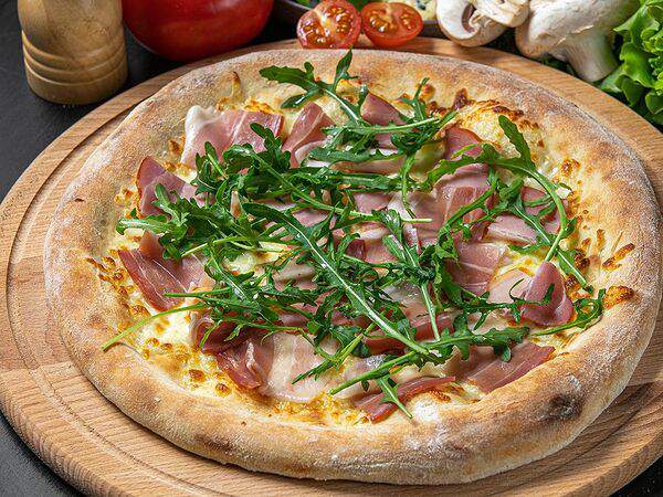 Yoshi Sushi & Mulino Pizza - Пицца Карбонара