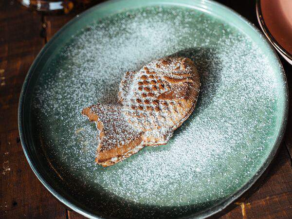 Coffee Therapy - Тайяки с маскарпоне и соленой карамелью