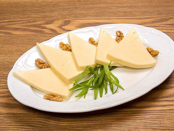 Оджахури - Сыр Сулугуни молочный