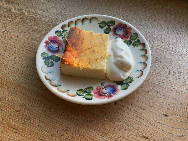 Вершы - Запеканка с кремом из сметаны и стеклянной карамелью