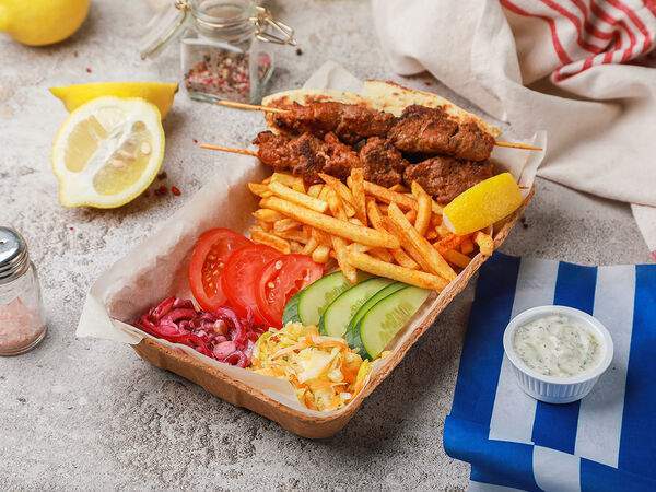 The Gyros Bistro - Сувлаки из свинины на гриле
