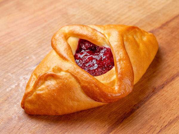 Вкусняшечная - Лакомка с вишней