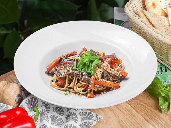 Перчини - Паста с говядиной и овощами