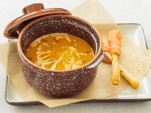 Салтанат сарайы - Тыквенный крем-суп на кокосовом молоке