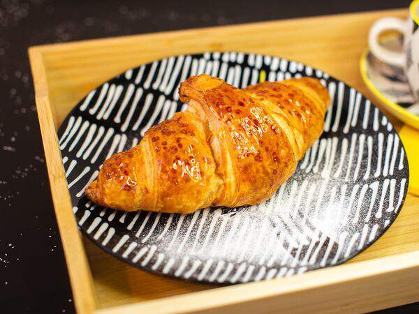 Пекарня Буханка - Круассан с малиной