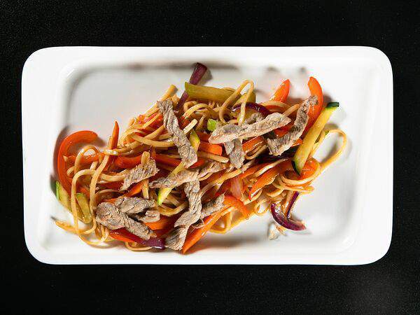 Fabrika - Удон со свининой