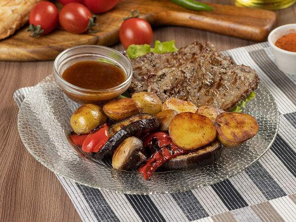 Грузинский дворик - Фирменное блюдо Грузинский дворик