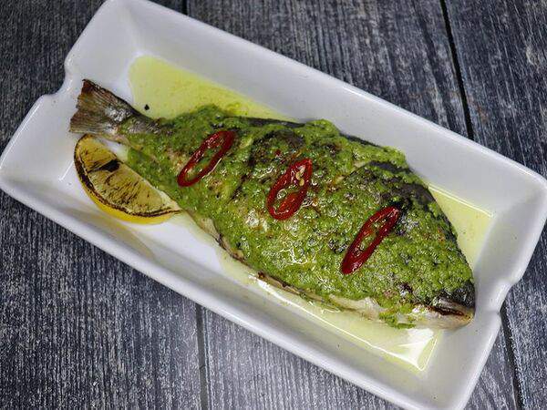 Bretzel - Дорадо гриль с соусом чимичурри