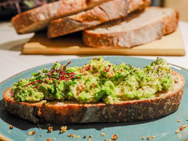 Avocado point - Аво-тост