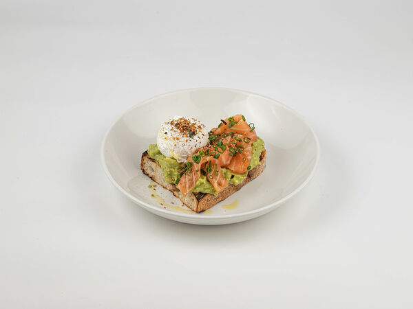 Avocado queen - Брускетта  лосось,яйцо пашот,терияки