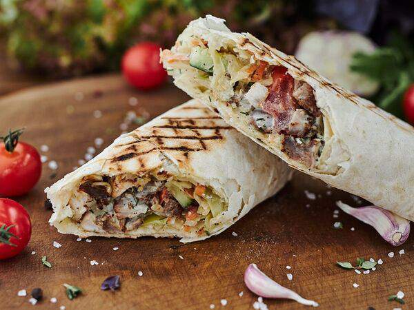 За Люля гриль-бар - Шаурма со свининой в чесночном лаваше