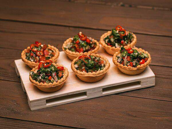 Canape 27 - Тарталетки Овощная сальса с чили