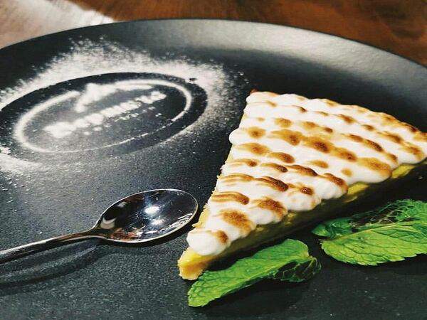 Вершина - Лимонный тарт с лаймовой меренгой