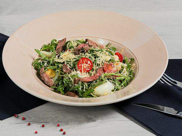 #megapolisbar People's - Салат с ростбифом