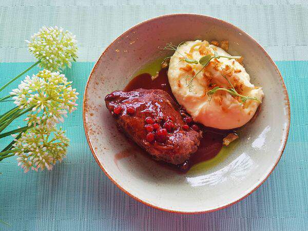 Полианто - Телячьи щёки с картофельным пюре