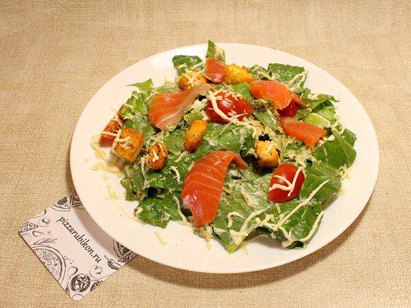 Rubikon - Салат Цезарь с семгой