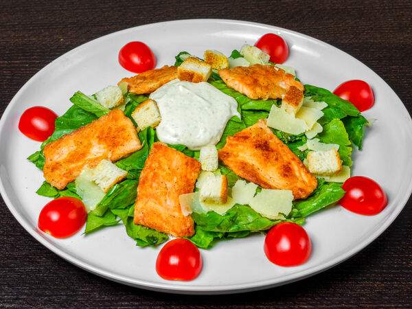 AzianA - Салат Цезарь с лососем