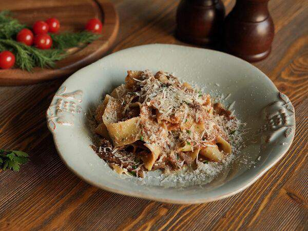 Римские каникулы - Паппарделле с рагу из говядины