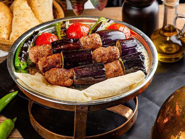 IHSAN - Кебаб с баклажанами