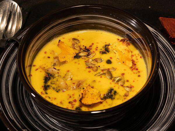 Нормальный Бар - Тыквенный крем суп с креветками