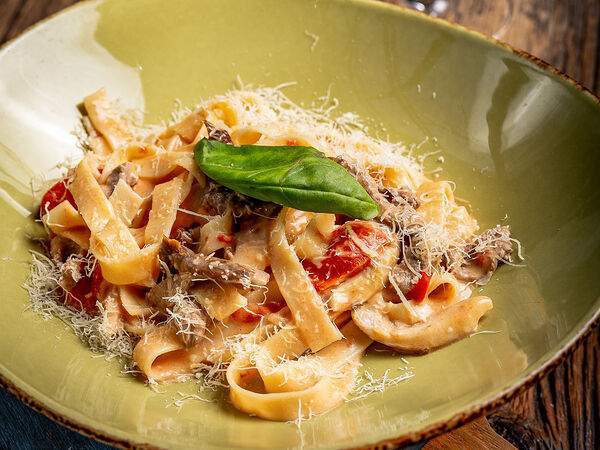 Vdrova - Тальятелле с лесными грибами и говядиной