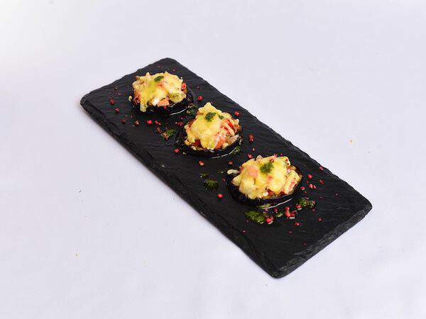 Самое популярное кафе - Баклажаны, запеченные с овощным жюльеном