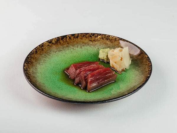 Avocado queen - Сашими с тунцом