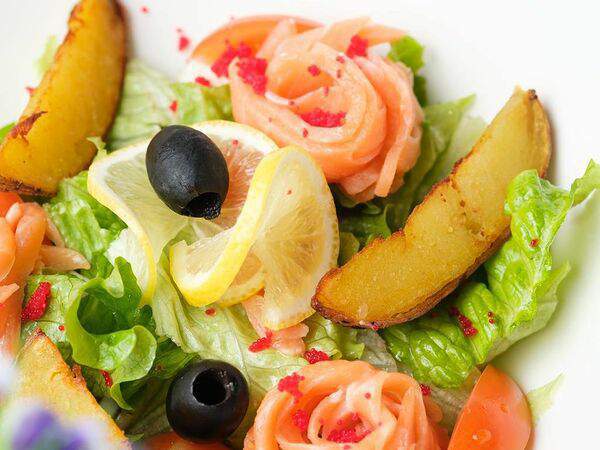 Семейное кафе - С малосольной семгой