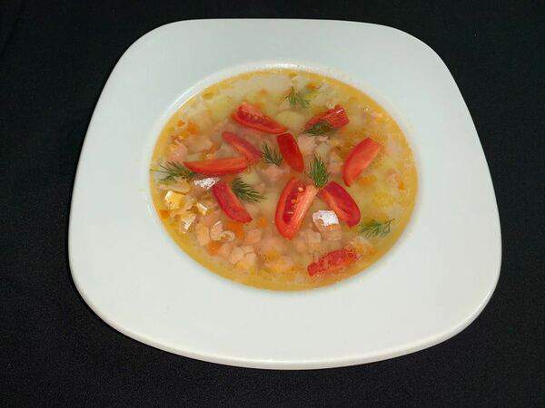 Fish & Grill - Уха из копченой форели с копченой сметаной