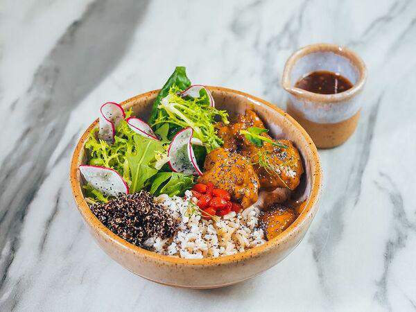 Выжималка - Боул с курицей, овощами, рисом, годжи