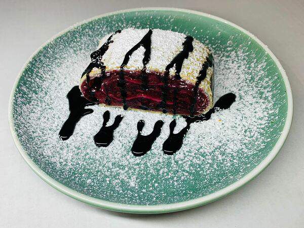 Mix Кухня - Штрудель вишневый