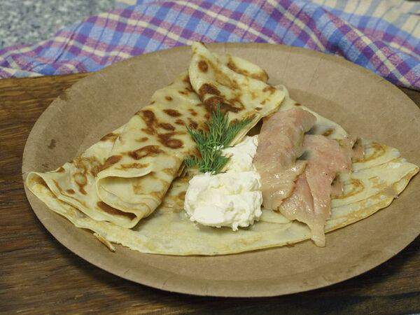 Mr. Pancake - Блин с красной рыбой