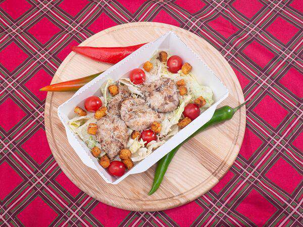 Tabasco - Салат Цезарь с курицей