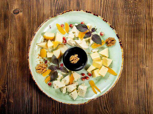 Пхали & хинкали маяк - Ассорти сыров