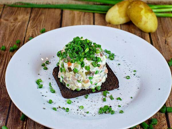 Горница - Салат Оливье