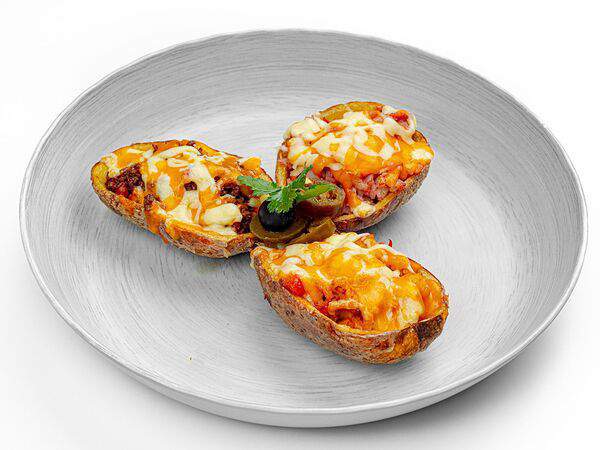 El Macho - Запечённая картошка Ассорти (с курицей, беконом и чили кон карне)