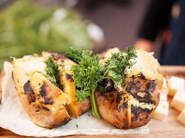 Loft Cafe - Картофель, запеченный на углях