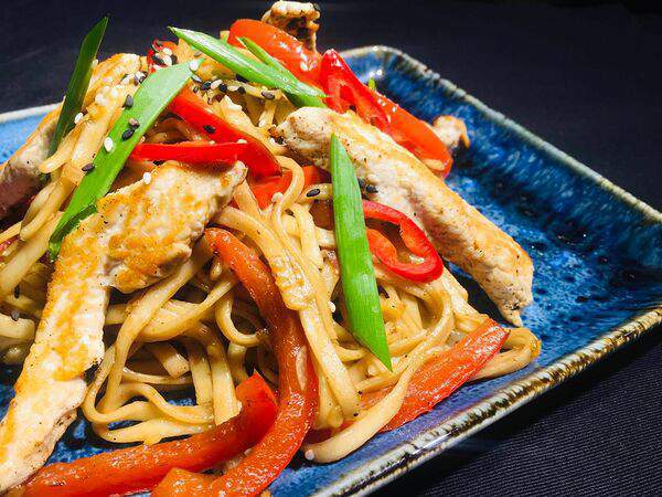 Pinch - Удон с курицей