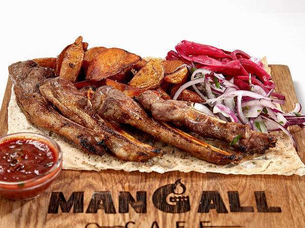 Mangall cafe - Шашлык из бараньей корейки
