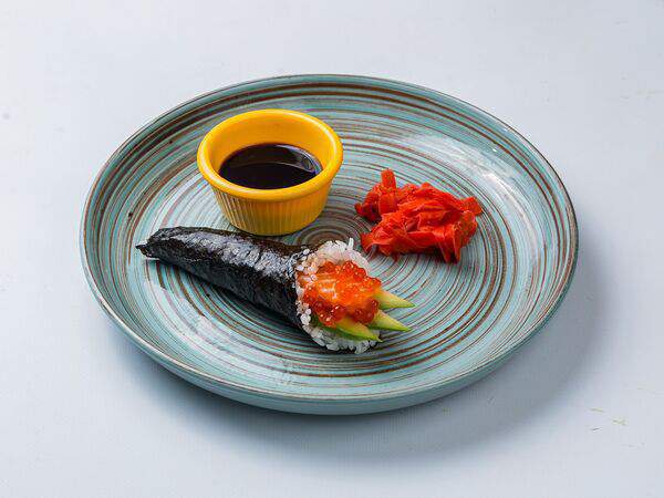 More Poke - Ролл Темаки с лососем