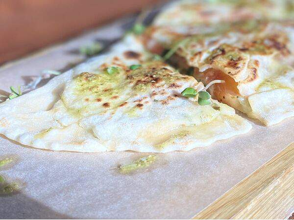 Wedka - Кутаб с томатом и сыром