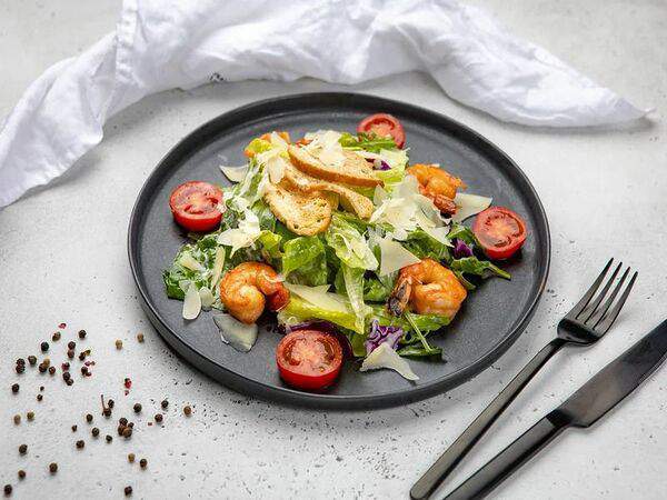 Merzen - Салат Цезарь с креветками