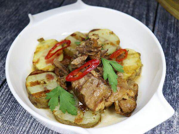 Bretzel - Свинина По-Тирольски