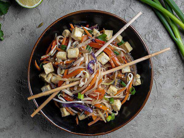 Сабай - Вок с овощами и тофу