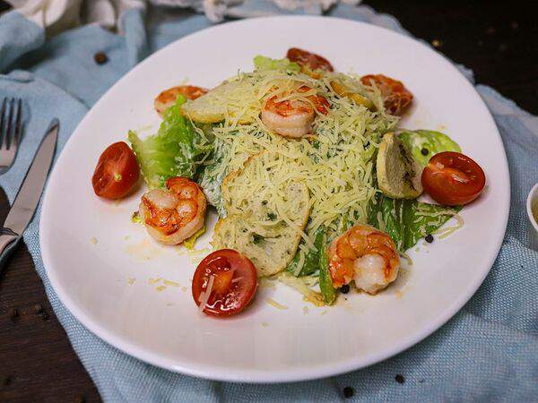 Мангал хауз - Цезарь с тигровыми креветками