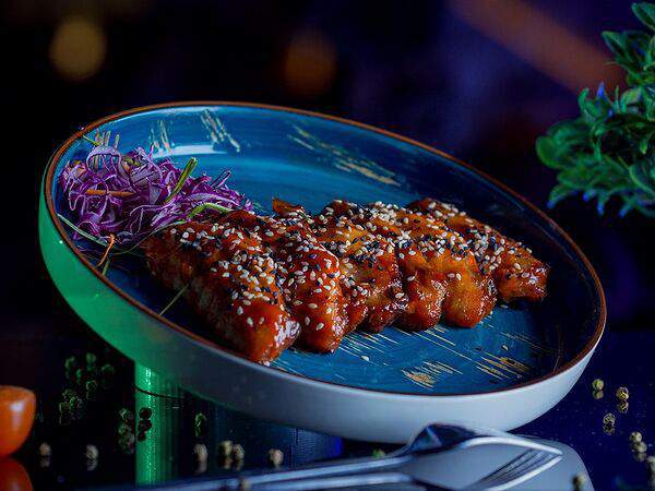 Spletny Lounge - Куриные крылышки в соусе Smoked BBQ